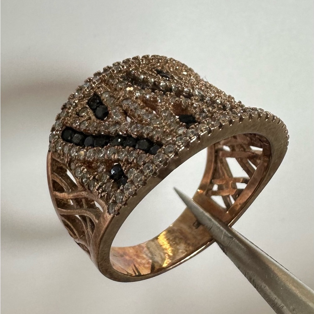 Rose Gold and Black Diamond Accent Women's Fashion Ring